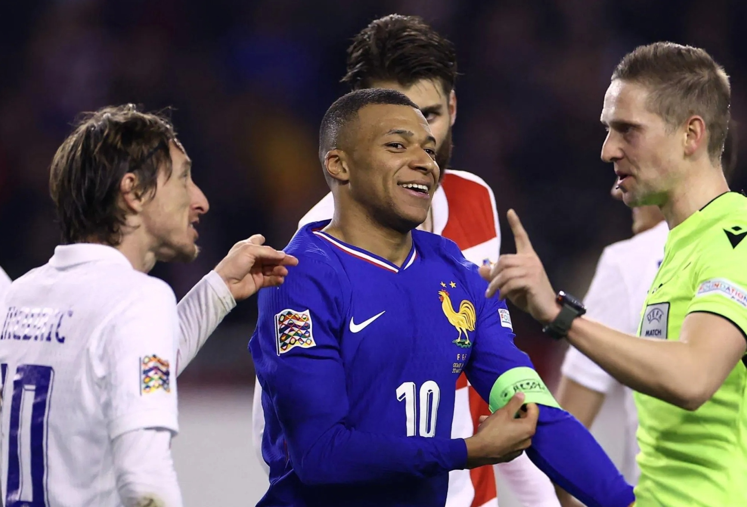 关于克罗地亚力克摩洛哥，姆巴佩统治全场的信息