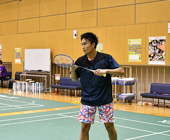 中国队鏖战法国队,桃田贤斗高光表现 中国队鏖战法国队,桃田贤斗高光表现