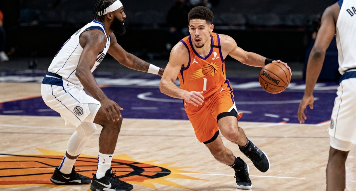 鹈鹕轻取国王,布克关键制胜 鹈鹕轻取国王,布克关键制胜