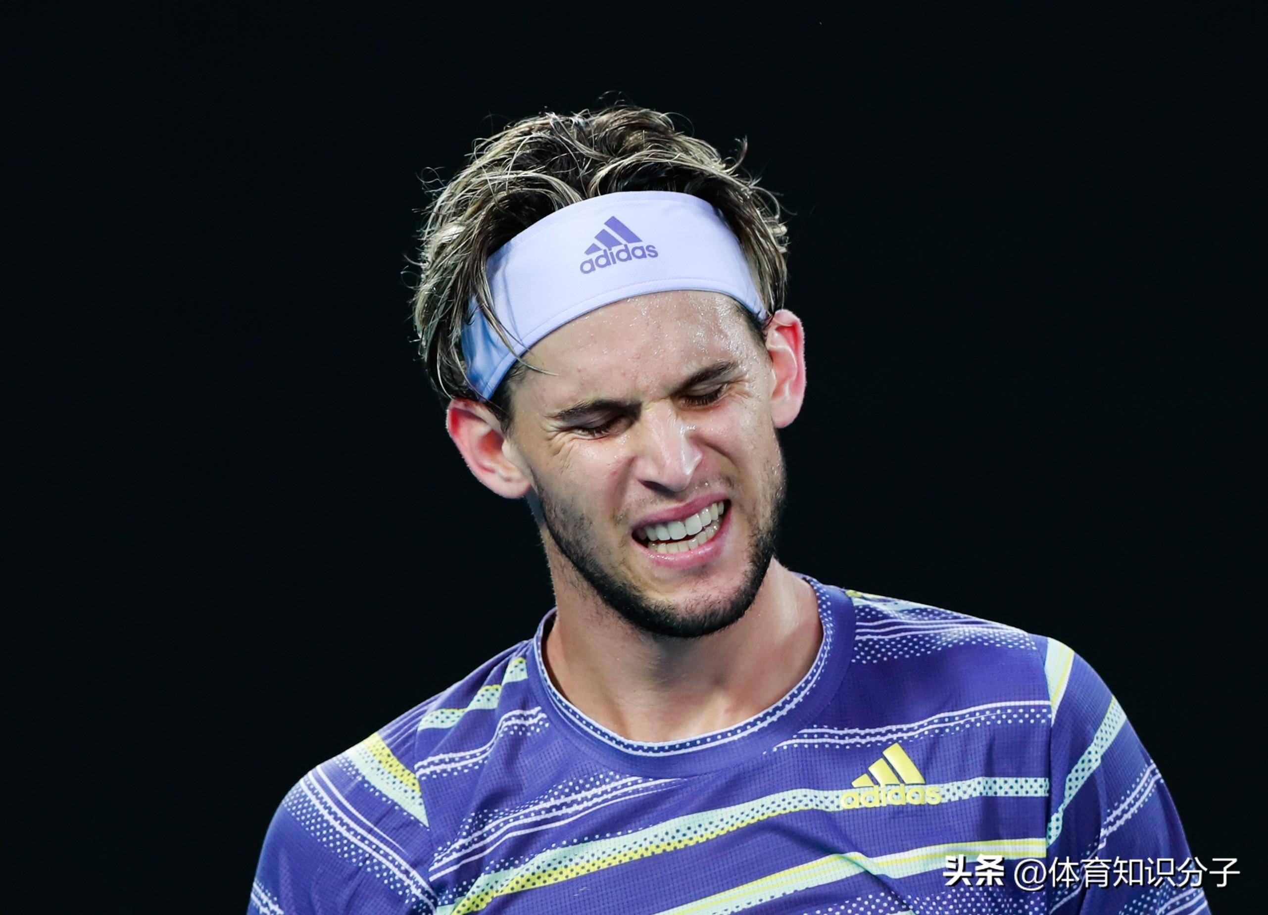 ATP总决赛险胜年终总决赛,蒂姆点燃赛场 ATP总决赛险胜年终总决赛,蒂姆点燃赛场