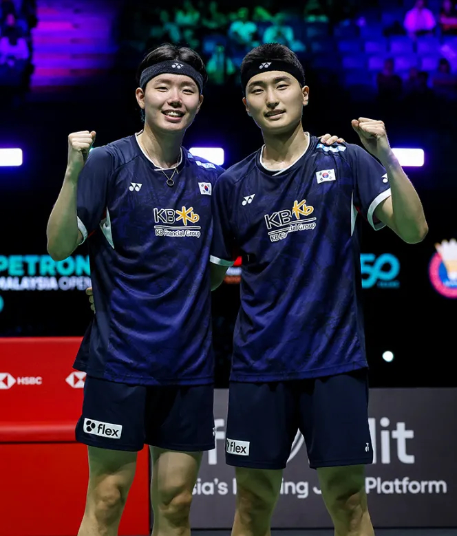 韩国队鏖战马来西亚队，石宇奇统治全场