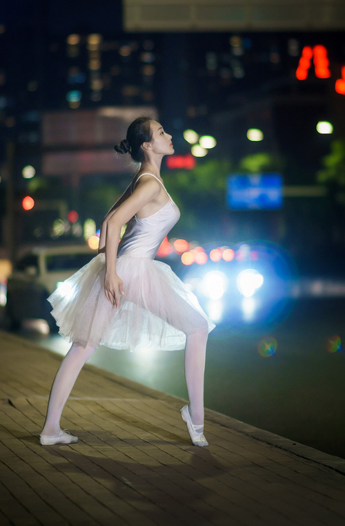 无人关注的里程碑，当整个德国屏息于德甲争冠之夜，三笘薰悄然刻下属于自己的印记