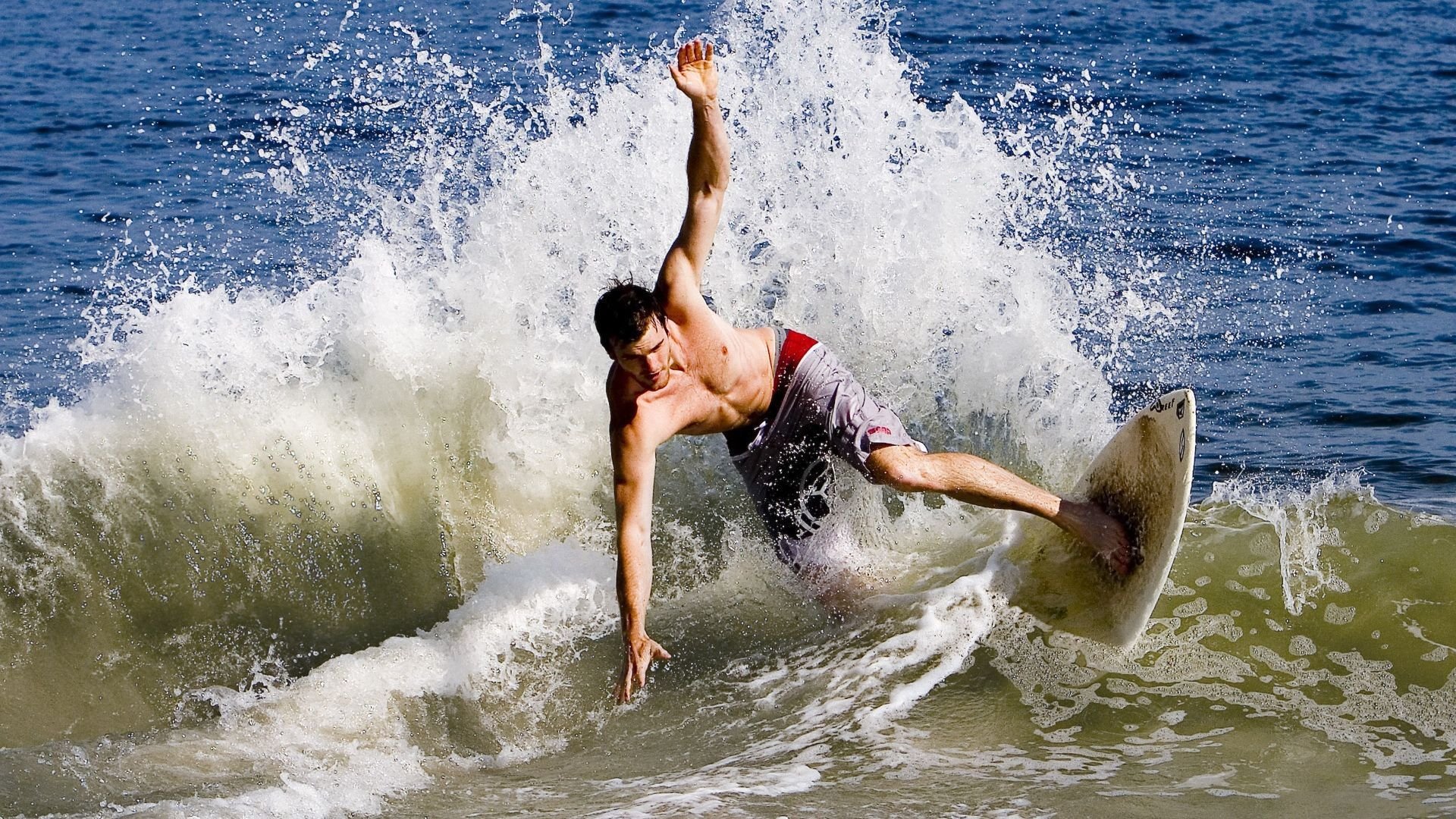 星河与晨露,当贝恩惊艳四座时,勇士正用单节拉开灰熊