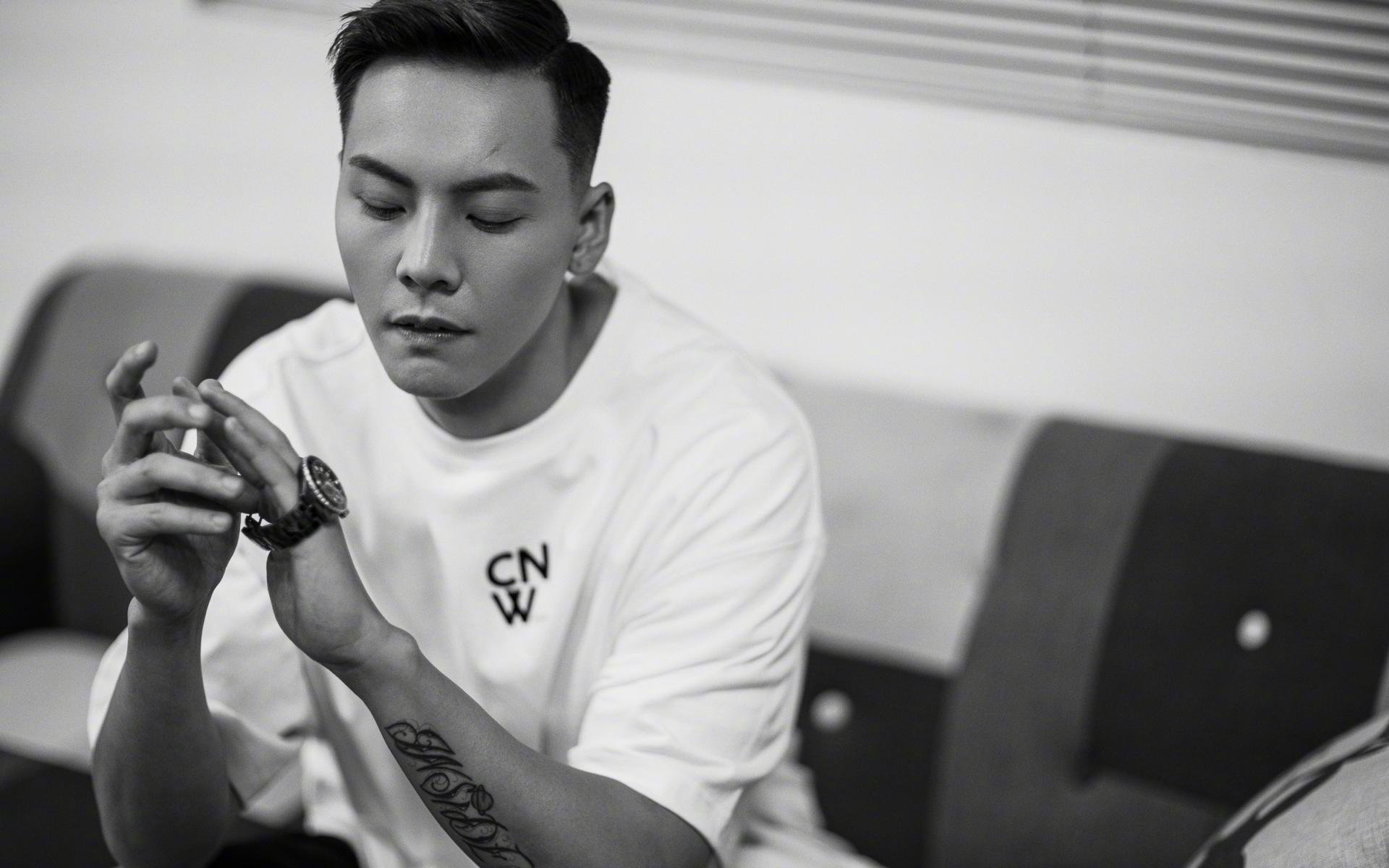 福克斯37分狂飙，新疆硬仗斩落广厦