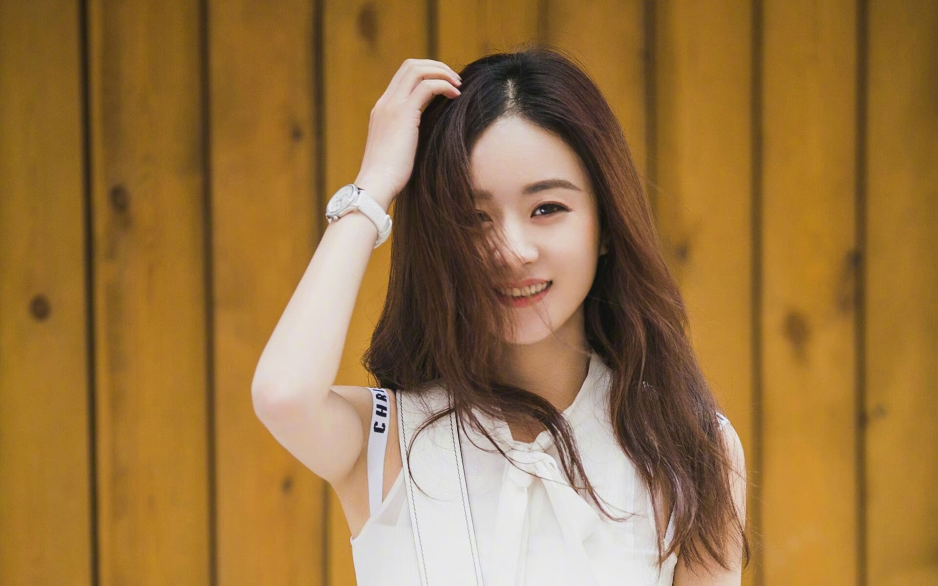 雪佛兰赛道上演双重奏,从掘金篮下统治到布克F1终局接管